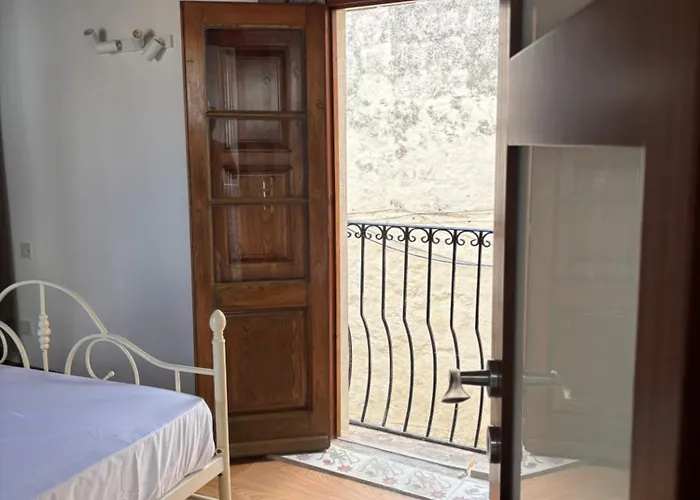 300 Year Old Townhouse Near Mdina Privatunterkunft *