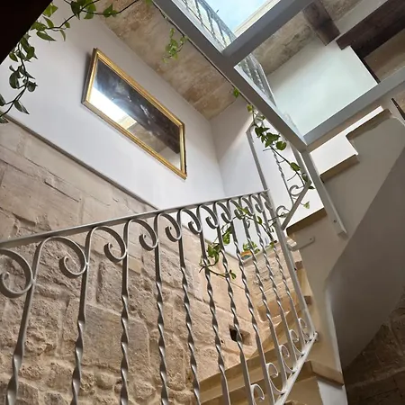 300 Year Old Townhouse Near Mdina Homestay *