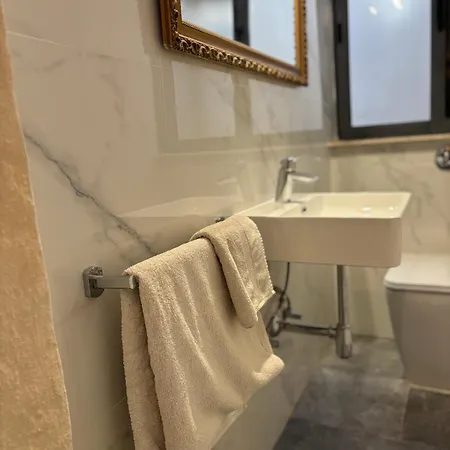 Homestay 300 Year Old Townhouse Near Mdina