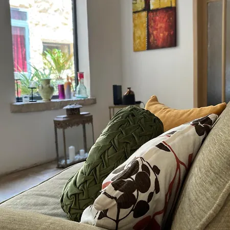 Homestay 300 Year Old Townhouse Near Mdina *