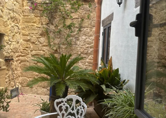 Séjour chez l'habitant 300 Year Old Townhouse Near Mdina *