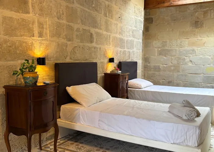 300 Year Old Townhouse Near Mdina Séjour chez l'habitant *